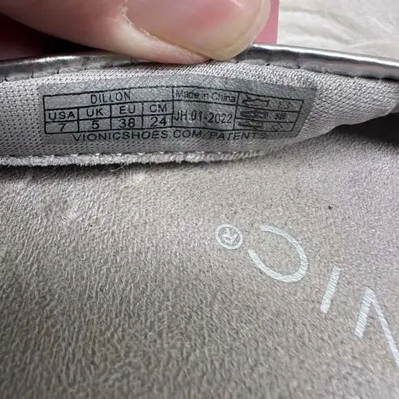 Vionic Women's Dillon Leather Slip On Sandal Silver - Picture 8 of 8